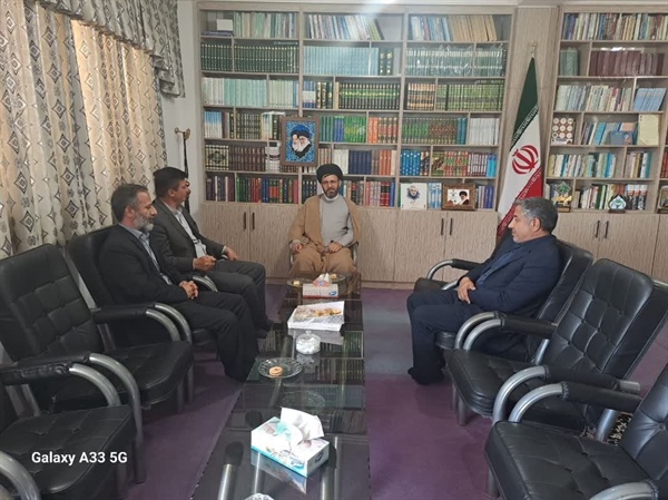 حضور مهندس براتی فرماندار سلطانیه دردفترامام جمعه شهرستان