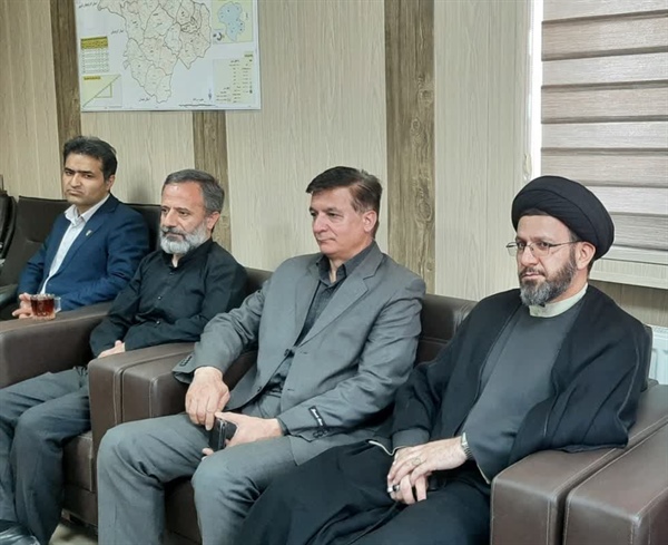 دیدارامام جمعه شهرستان و  روسای ادارات  با فرماندار سلطانیه