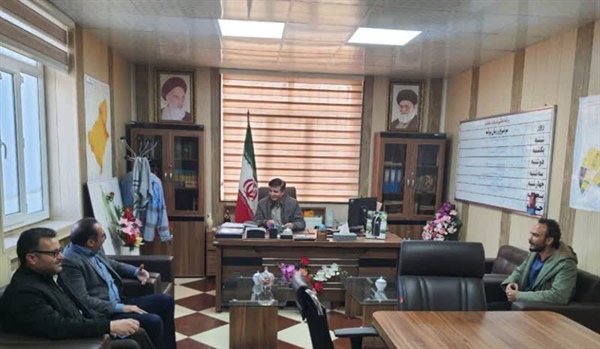 حضور مهندس محمدی معاون سازمان هلال احمر استان در دفتر فرماندار