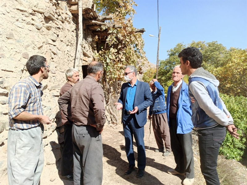 🔺بازدید حقیقی بخشدار مرکزی زنجان از روستای یحیی آباد و بررسی مسائل و مشکلات روستا  👈پیام توسعه آبادی @P_T_Abadi