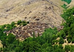 روستای شیلاندر ( چیلاندر) جاذبه ی گردشگری بخش مرکزی زنجان که قدمت آن به قبل از میلاد مسیح بر میگردد.
