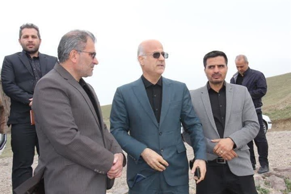 بازدید میدانی فرماندار شهرستان زنجان به اتفاق بخشدار مرکزی زنجان و جمعی از مدیران شهرستان زنجان از  سد حسن ابدال