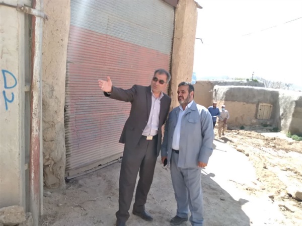 پیگیری جابجایی ترانس برق جهت تسریع در اجرای جدول گذاری معابر توسط مدیر کل امور روستایی و شوراهای استانداری زنجان و بخشدار مرکزی زنجان