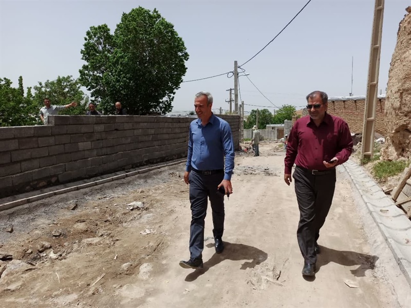 بازدید میدانی دکتر حسنلو فرد بخشدار مرکزی زنجان از پروژه عمرانی روستای دوران