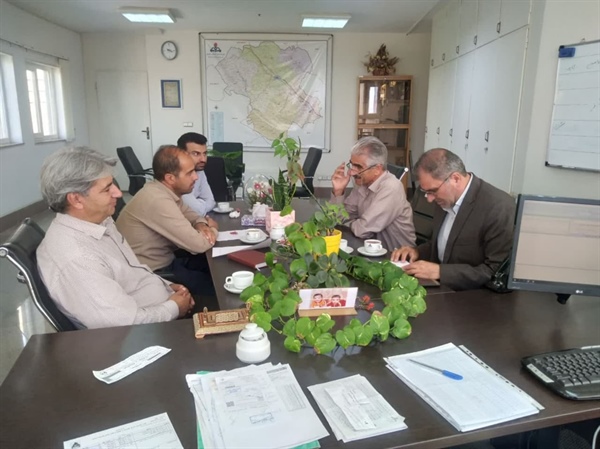 جلسه بررسی روستاهای فاقد گاز در بخش مرکزی زنجان  با حضور بخشدار مرکزی زنجان و رئیس شرکت گاز شهرستان و کارشناسان مربوطه و همکاری ها در راستای گاز رسانی به تمامی روستاها