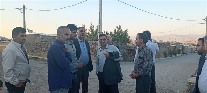نشست فرماندار شهرستان زنجان ، بخشدار و جمعی از روسای دستگاه های اجرایی با حضور دهیاران و شوراهای اسلامی دهستان معجزات- روستای رامین