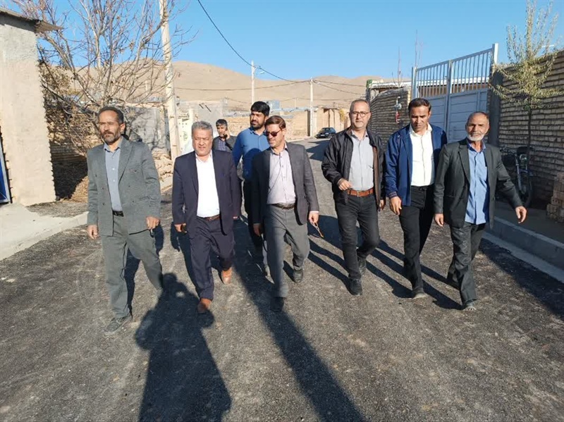 بازدید میدانی فرماندار شهرستان زنجان به اتفاق بخشدار مرکزی از روستای آق‌کند و رسیدگی به مطالبات مردمی