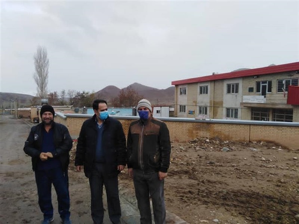 حضور بخشدار زنجانرود در روستای اندآباد علیا و بررسی مشکلات با شورای اسلامی