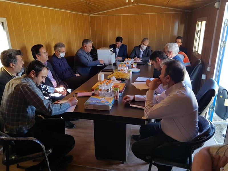 جلسه بررسی مشکلات شهرک صنعتی شهید شهریاری با حضور بخشدار زنجانرود