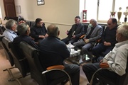 دیدار ریش سفیدان و جمعی از اهالی روستای باشسیز با بخشدار زنجانرود