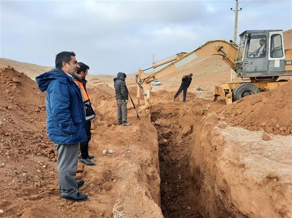 بازدید بخشدار زنجانرود از پروژه گاز رسانی روستای گوگ تپه