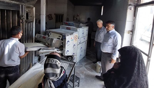 بازدید بیات بخشدار زنجانرود از نانوایی روستای مهرآباد