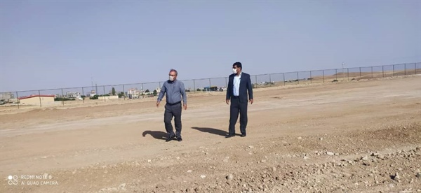 رجبی بخشدار بزینه رود از آماده سازی پد بالگرد اورژانس هواییوچمن مصنوعی فوتبال شهر زرین رود بازدیدکرد