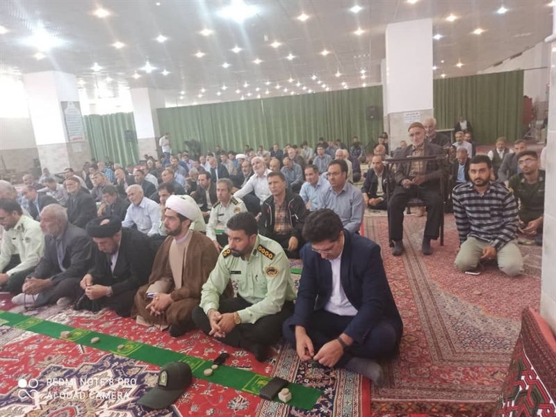 حضور بخشدار بزینه رود در نماز جمعه عبادی و سیاسی بخش بزینه رود
