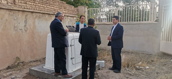 دستگاه شتاب نگار زلزله در محوطه بخشداری بزینه رود نصب وراه اندازی شد