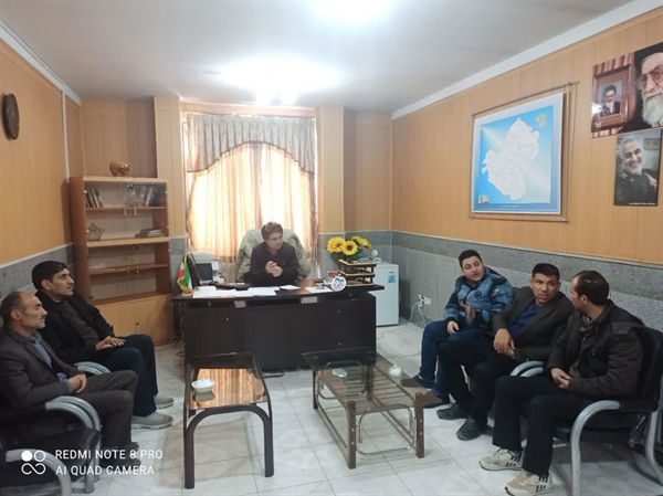 نشست وهم اندیشی برای مشارکت وحل مشکل آب شرب روستای محمدخلج