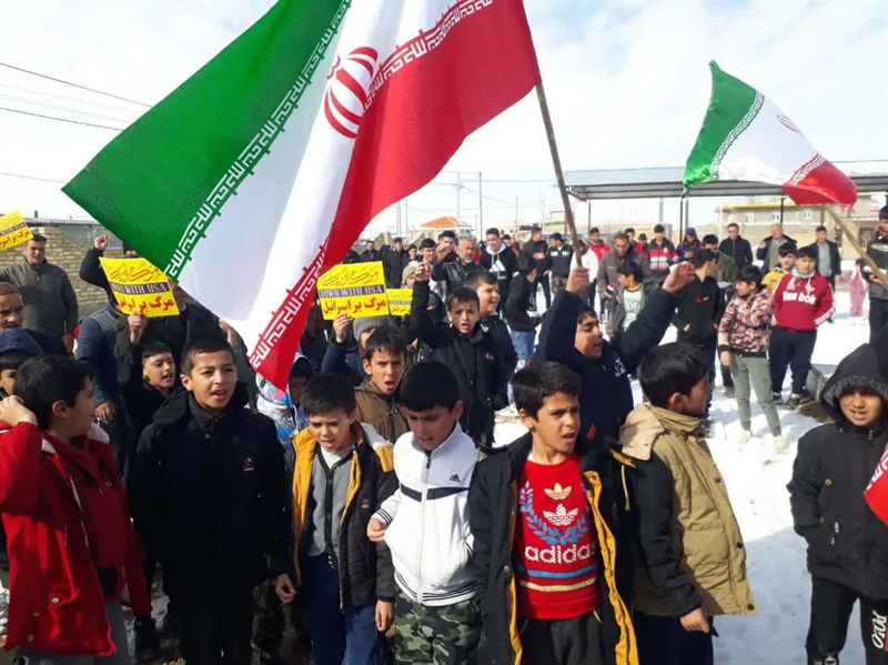 برگزاری پرشور راهپیمایی 22 بهمن در روستای بزین