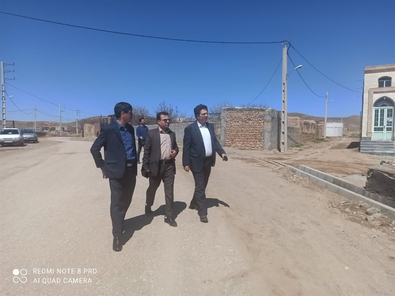 بخشدار بزینه رود ومدیر بنیاد مسکن انقلاب اسلامی شهرستان از روستای پنبه زبان بازدید کردند