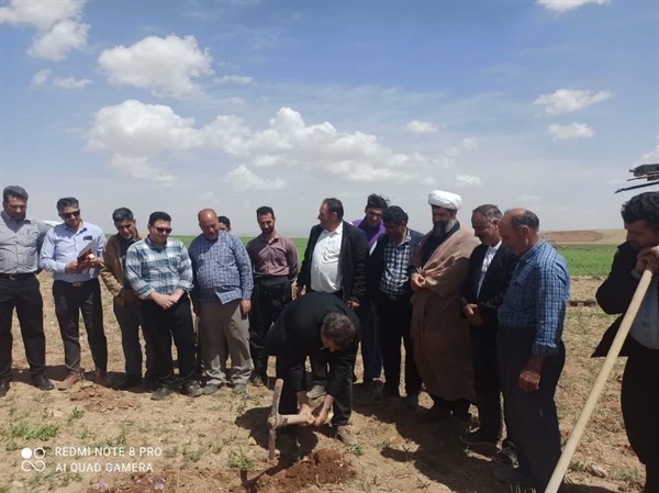 چاه کمکی روستای غلامویس  حفاری شد