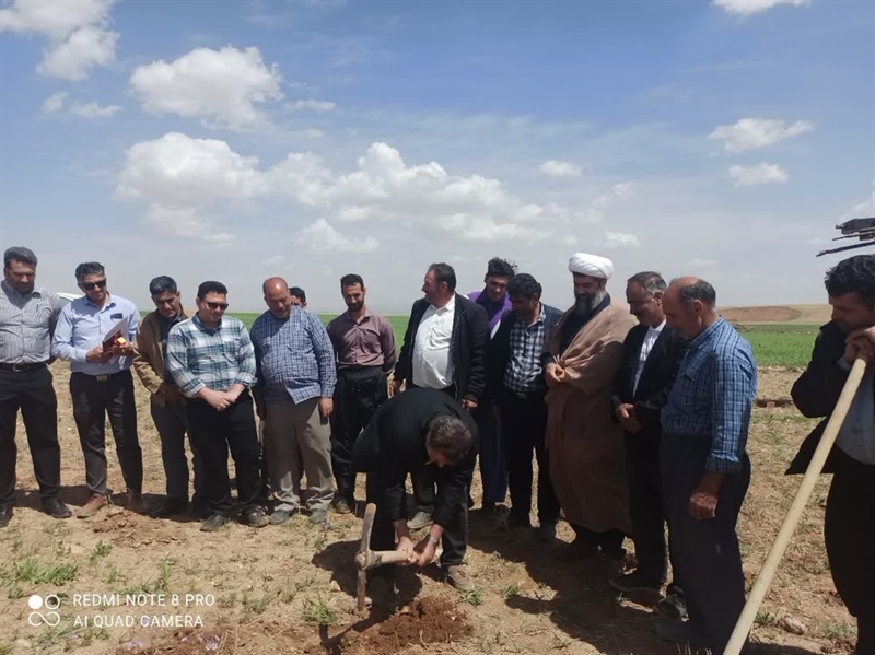 چاه کمکی روستای غلامویس  حفاری شد
