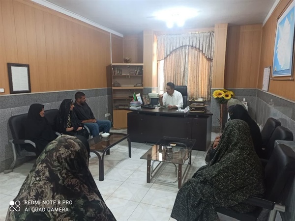 نشست بخشدار بزینه رود با تعدادی از اهالی روستای اردهین