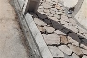 آغاز سنگ فرش معابر روستای شهیدآباد بخش بزینه رود به متراژ700 متر