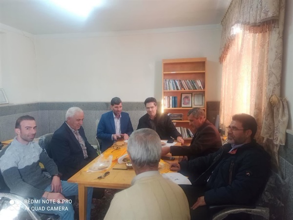 نشست بخشدار بزینه رود بااعضای هیأت اجرایی بخش