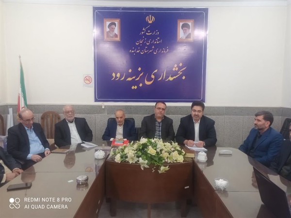 جلسه آموزشی وتوجیهی  نمایندگان فرماندار برگزار شد