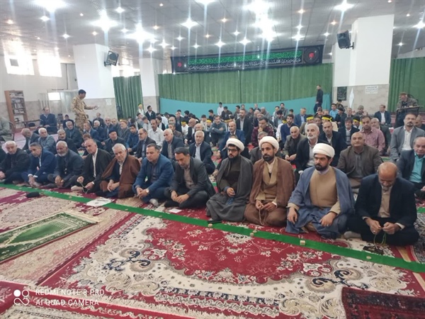 حضور فرماندار شهرستان خدابنده در نماز جمعه شهر زرین‌رود