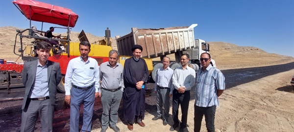 بازدید از پروژه آسفالت ریزی مسیر روستای باغلوجه