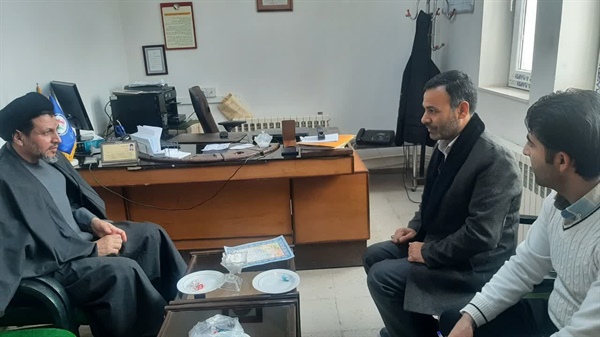 دیدار صمیمی با کارکنان اداره ثبت احوال شهر گرماب به مناسبت روز ثبت احوال