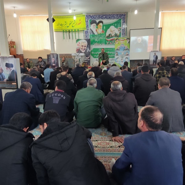برگزاری مراسم یادواره سردار شهید حاج قاسم سلیمانی در حسینیه چهارده معصوم شهر گرماب