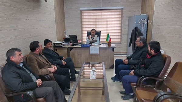 جلسه بررسی و پیگیری مشکلات مربوط به صندوق بیمه کشاورزان بخش
