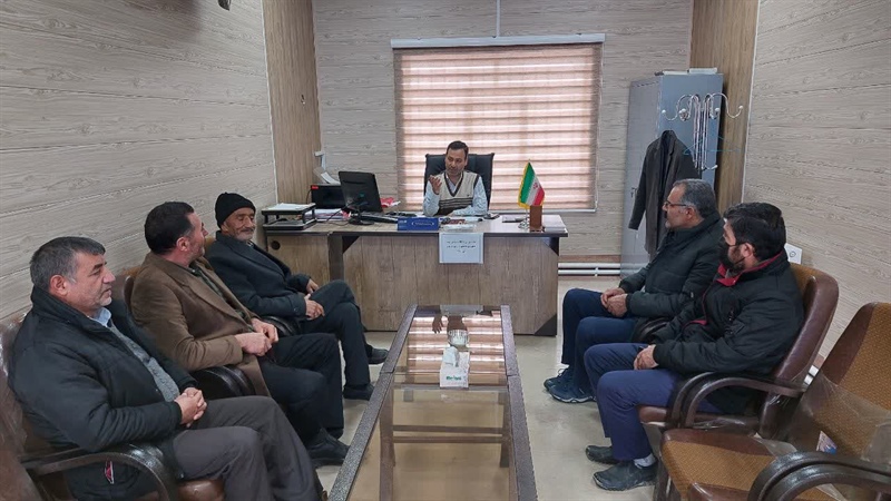 جلسه بررسی و پیگیری مشکلات مربوط به صندوق بیمه کشاورزان بخش