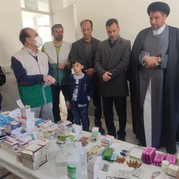 بازدید از گروه جهادی چتر سلامت خادمیاران رضوی مستقر در روستای باشقشلاق