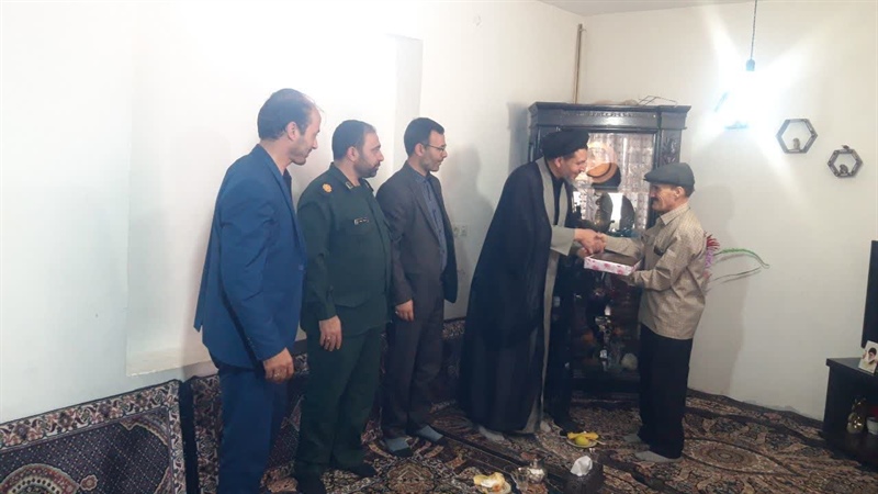 دیدار بخشدار محترم افشار با آزاده سرافراز آقای عزیزعلی بدرلو