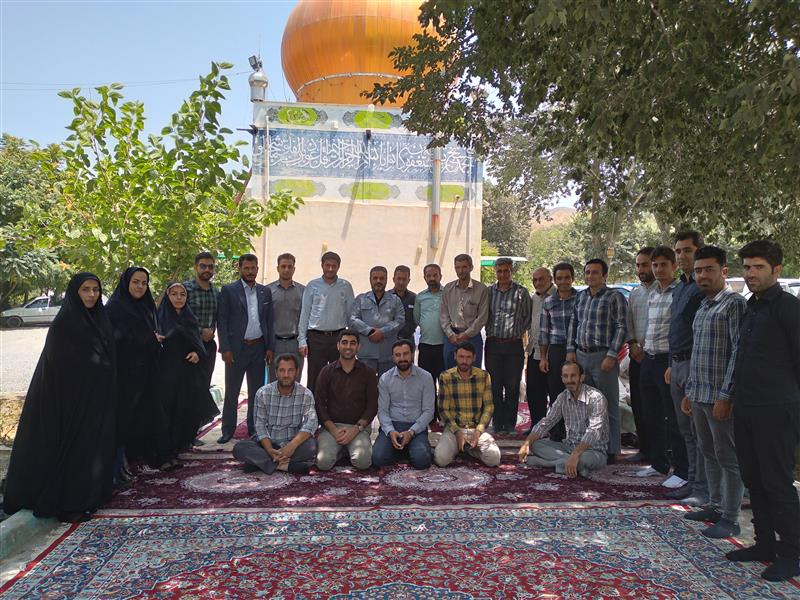 سومین نشست مشورتی دهیاران بخش مرکزی در هفته گرامیداشت شهرداری ها و دهیاری ها برگزار شد.