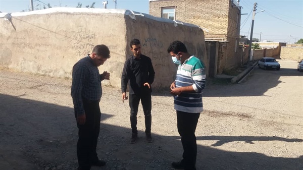 بازدید بخشدار بخش مرکزی جناب آقای مهندس اسکندری وکارشناس فنی( مهندس فرجی نیا) از دهیاری و معابر روستای کوسه لر