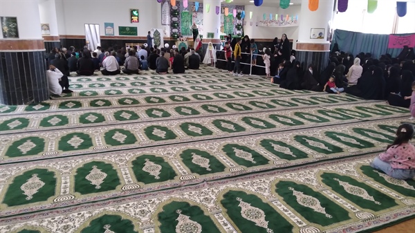 جلسه بررسی وحل مشکلات اهالی وشورای قمچقای با منابع طبیعی در معیت بخشدار مرکزی جناب آقای اسکندری در بخشداری مرکزی