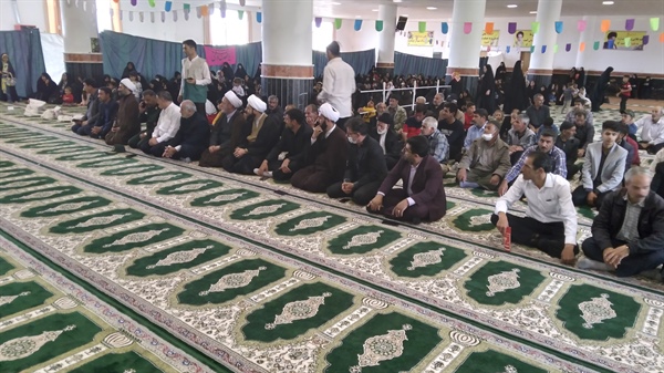 برگزاری جشن دهه کرامت با هماهنگی دفترآستان قدس رضوی در مصلی نماز جمعه شهر زرین آباد