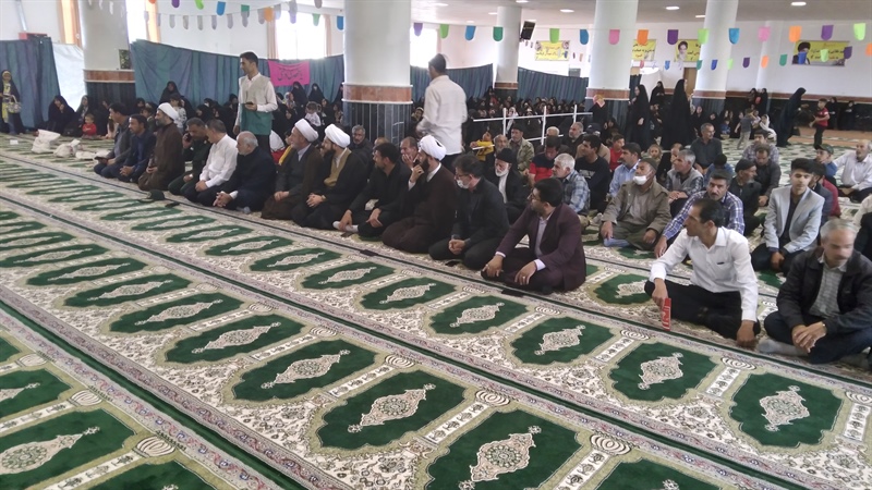 برگزاری جشن دهه کرامت با هماهنگی دفترآستان قدس رضوی در مصلی نماز جمعه شهر زرین آباد