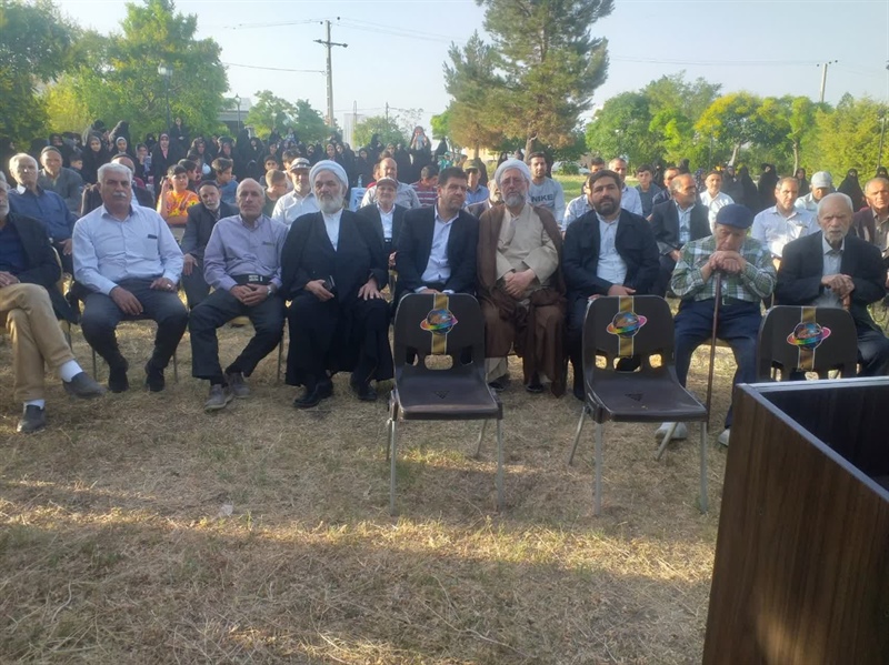 حضور بخشدارمحترم بخش مرکزی جناب آقای مهندس اسکندری در مراسم یادواره شهدای روستای سعیدآباد