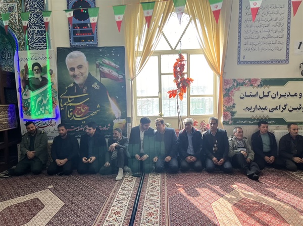🔗 ✴️ جشن انقلاب در روستای جوقین با حضور اهالی روستا و مسئولین شهرستان ایجرود در چهارمین روز دهه مبارک فجر برگزار گردید.