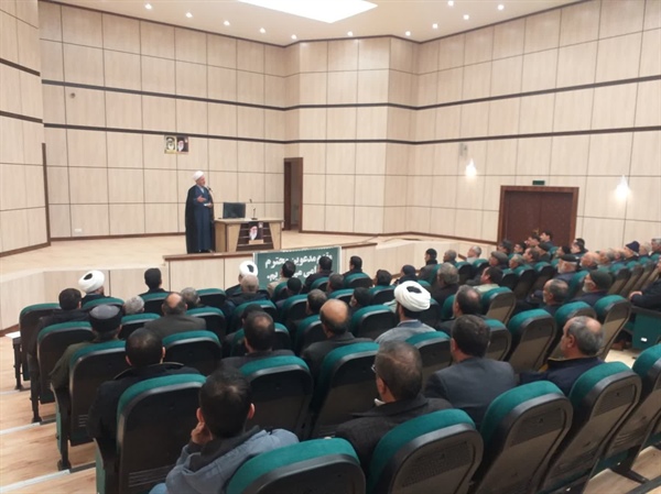 نشست تبیینی هیات امنای مساجد شهرستان ایجرود ،پیرامون برگزاری ماه ضیافت الهی  باحضور  امام جمعه محترم شهرستان و فرماندار محترم شهرستان و بخشداربخش مرکزی
