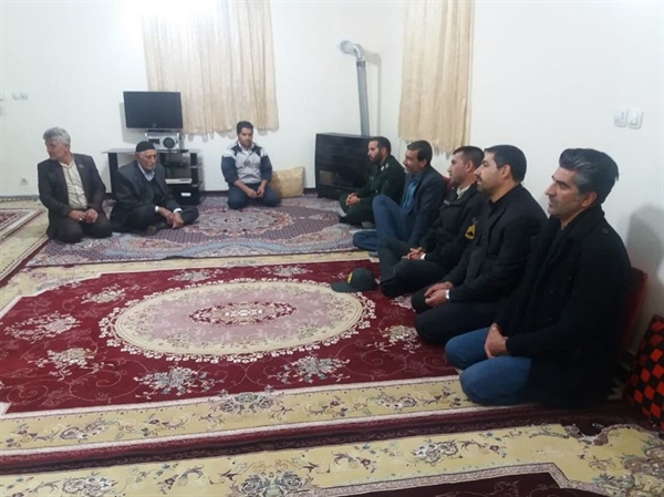 دیدار با خانواده شهید اصلان صادقی در روستای قراقیه