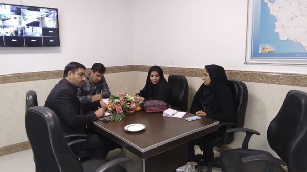 تشکیل جلسه جناب آقای عبدی و آقای اسکندری بخشدار محترم مرکزی ایجرود با سرکار خانم خدابنده لو مجری استانی بنیاد برکت و سرکار خانم کرمی تسهیلگر شهرستان ایجرود در خصوص وضعیت و تعیین تکلیف وام های اختصاصی
