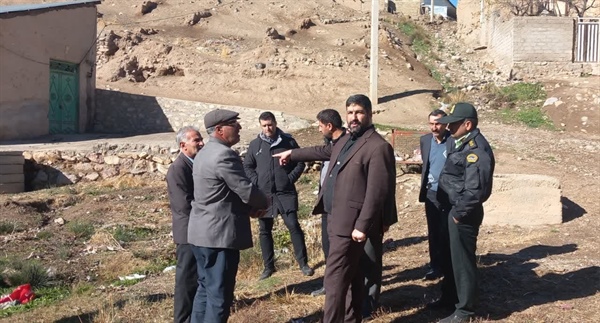 بازدید میدانی و بررسی مشکلات روستاهای بخش حلب از نزدیک  با حضور بخشدار محترم بخش حلب به همراه فرماندهی انتظامی بخش حلب و مدیران محترم امور آب ، جهاد کشاورزی ، نیروهای گشت وحفاظت از اراضی کشاورزی