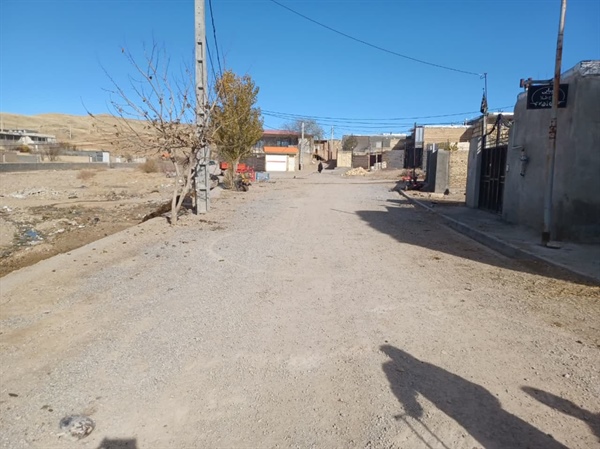 تحویل موقت زیرسازی معابر عمومی روستای چسب بخش حلب به مساحت ۳۰۰۰ متر مربع از اعتبارات دهیاری روستا. روابط عمومی بخشداری حلب