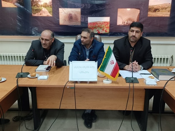 جلسه دهیاران با حضور آقای عبدی بخشدار بخش حلب،معاونین محترم فرمانداری شهرستان ایجرود،  و مدیران محترم سایر ادارات.