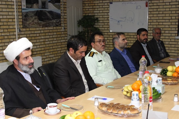 بازدید میدانی جناب آقای مهندس جعفری فرماندار محترم شهرستان ایجرود، حجت الاسلام والمسلمین حاج آقا زرینه امام جمعه محترم شهرستان ایجرود، جناب آقای عبدی بخشدار محترم بخش حلب